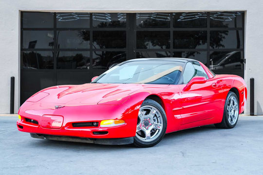 1998 Chevrolet Corvette, photo 1 of 10