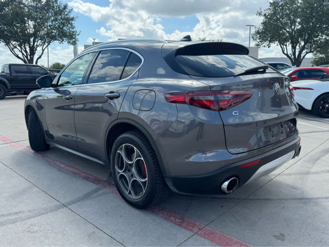 2019 Alfa Romeo Stelvio Ti Lusso, photo 2 of 8