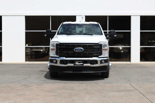 2024 Ford Super Duty F-350 DRW Pickup XL, photo 6 of 10