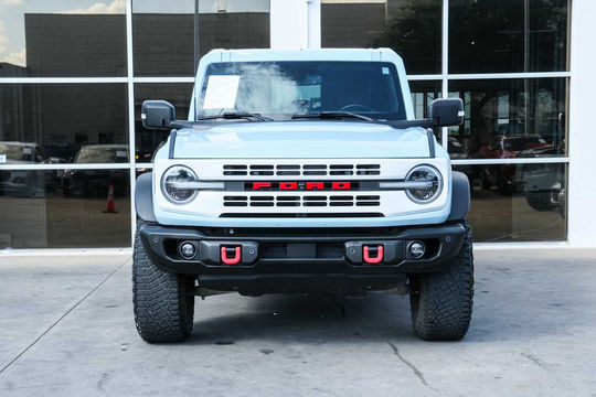 2023 Ford Bronco Heritage Limited Edition, photo 2 of 10