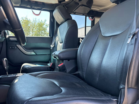 2018 Jeep Wrangler JK Unlimited Golden Eagle, photo 6 of 8