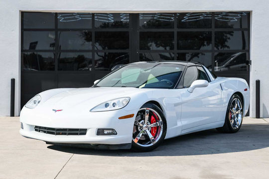 2010 Chevrolet Corvette w/3LT, photo 1 of 10