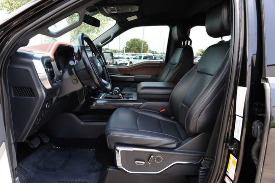 2021 Ford F-150 LARIAT, photo 4 of 10