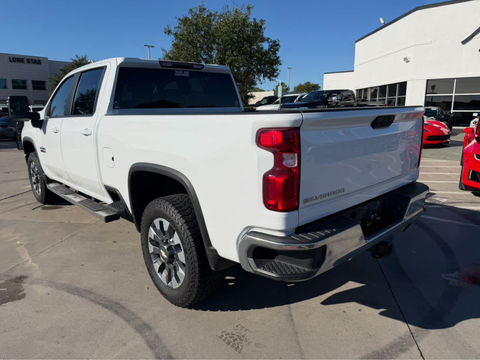 2021 Chevrolet Silverado 2500HD LT, photo 2 of 7