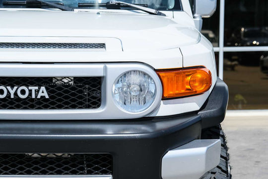 2013 Toyota FJ Cruiser, photo 4 of 10