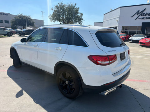 2018 Mercedes-Benz GLC 300, photo 2 of 8