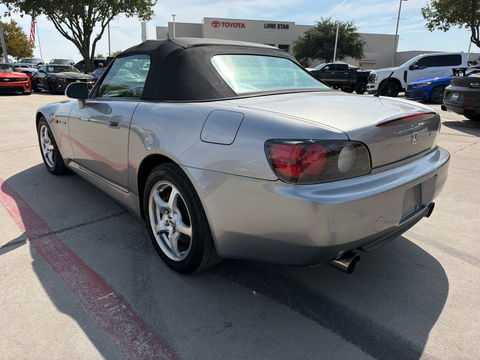 2001 Honda S2000, photo 2 of 7